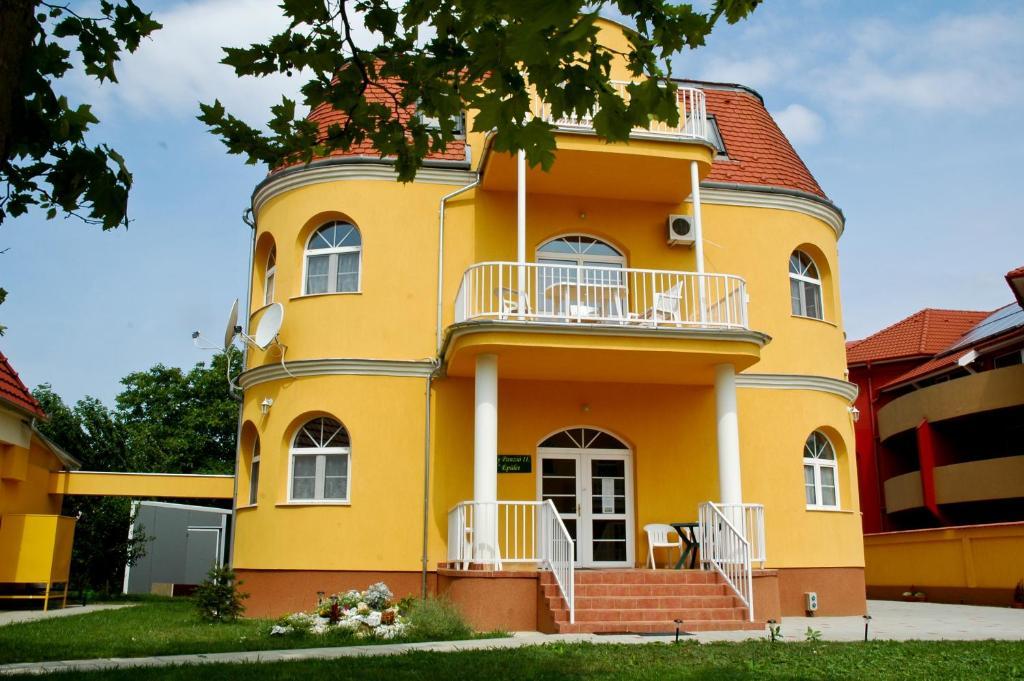 Kastely Panzio Ii. Hotel Hajduszoboszlo Bagian luar foto